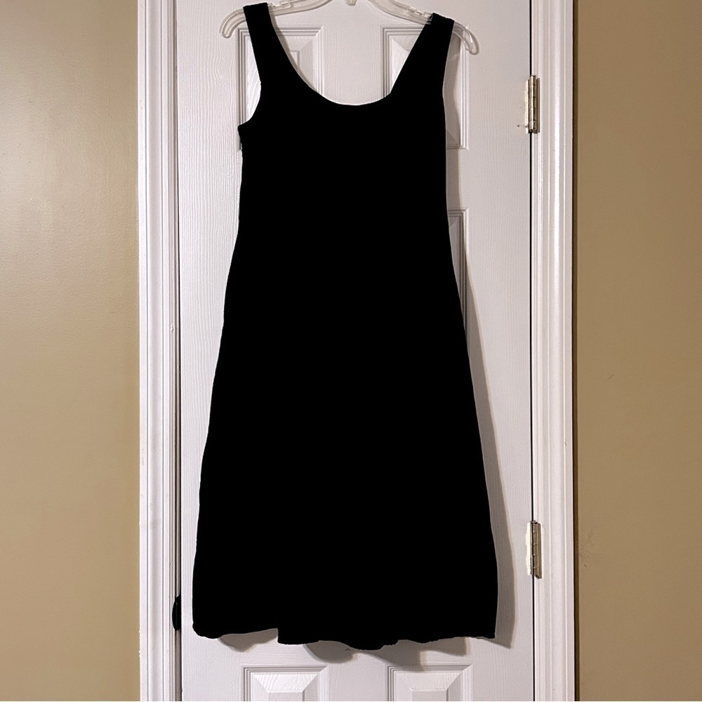Sincerely Jules Elegant Black Midi Dress